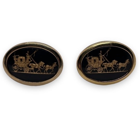 Mens Cufflinks Stagecoach US Mail Carrier Gold Tone Black Horse and Carriage - Picture 1 of 14